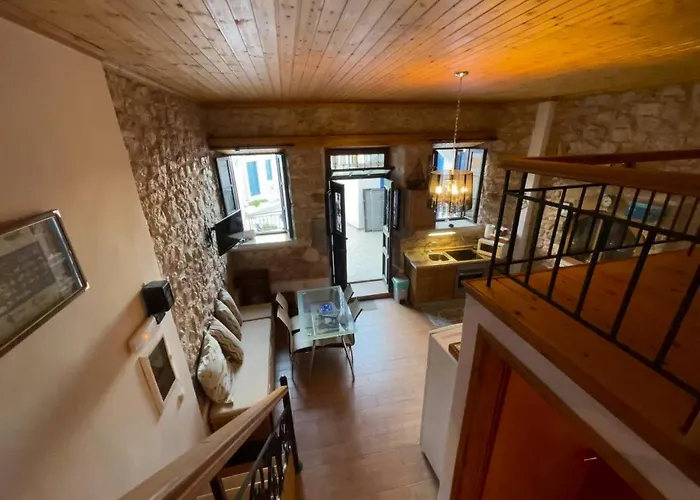Casa Nikolou Halki